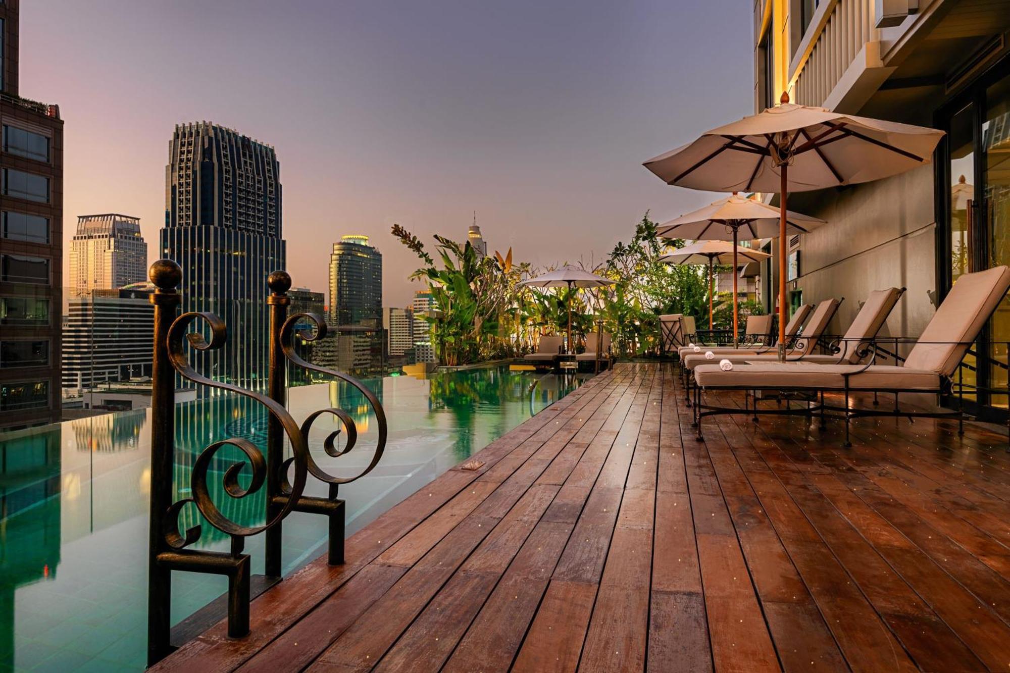 Hotel Muse Bangkok, Autograph Collection Exteriér fotografie The swimming pool at the hotel